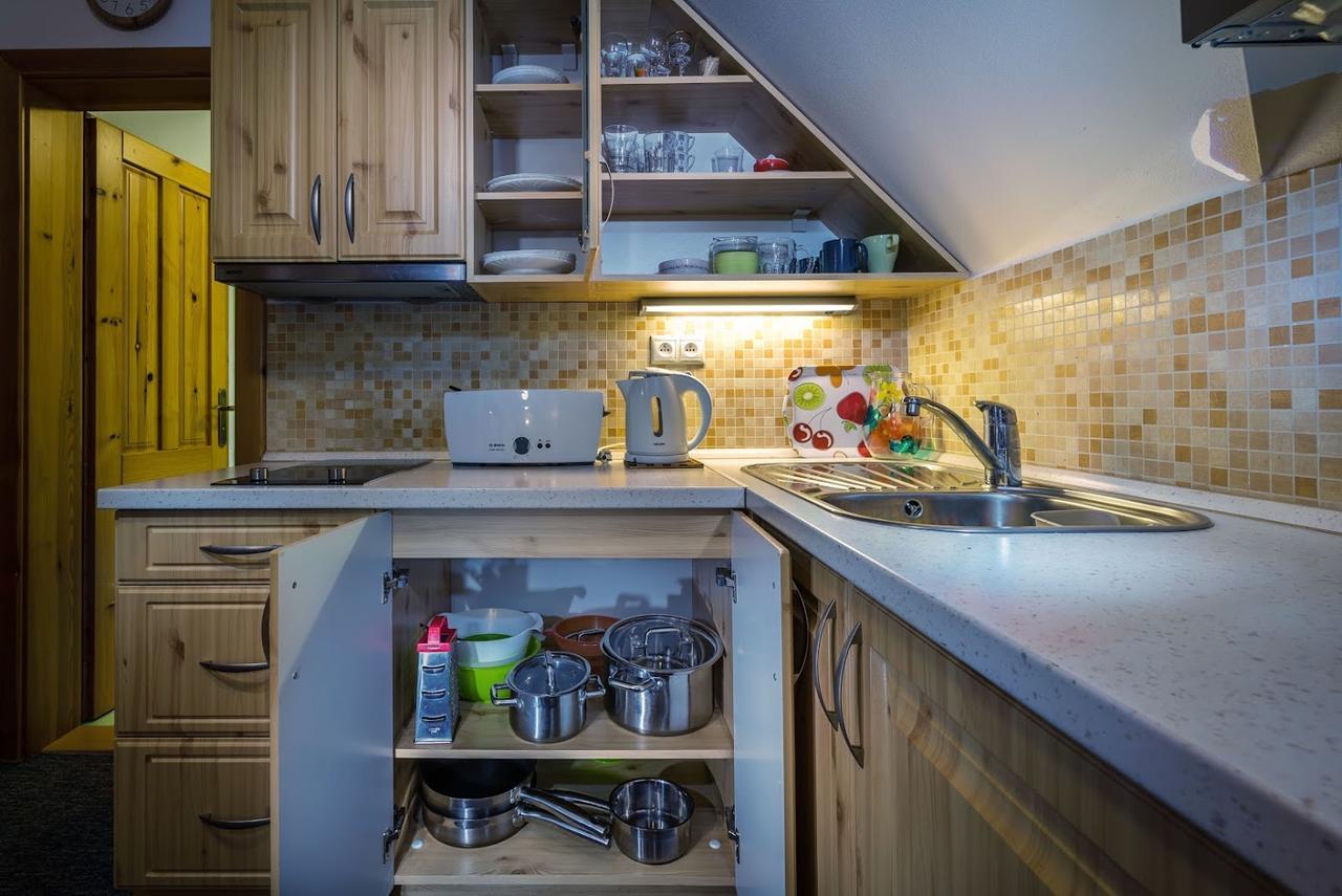 Guest House Privat Pod Lesom เปาชินา เลโฮตา ภายนอก รูปภาพ