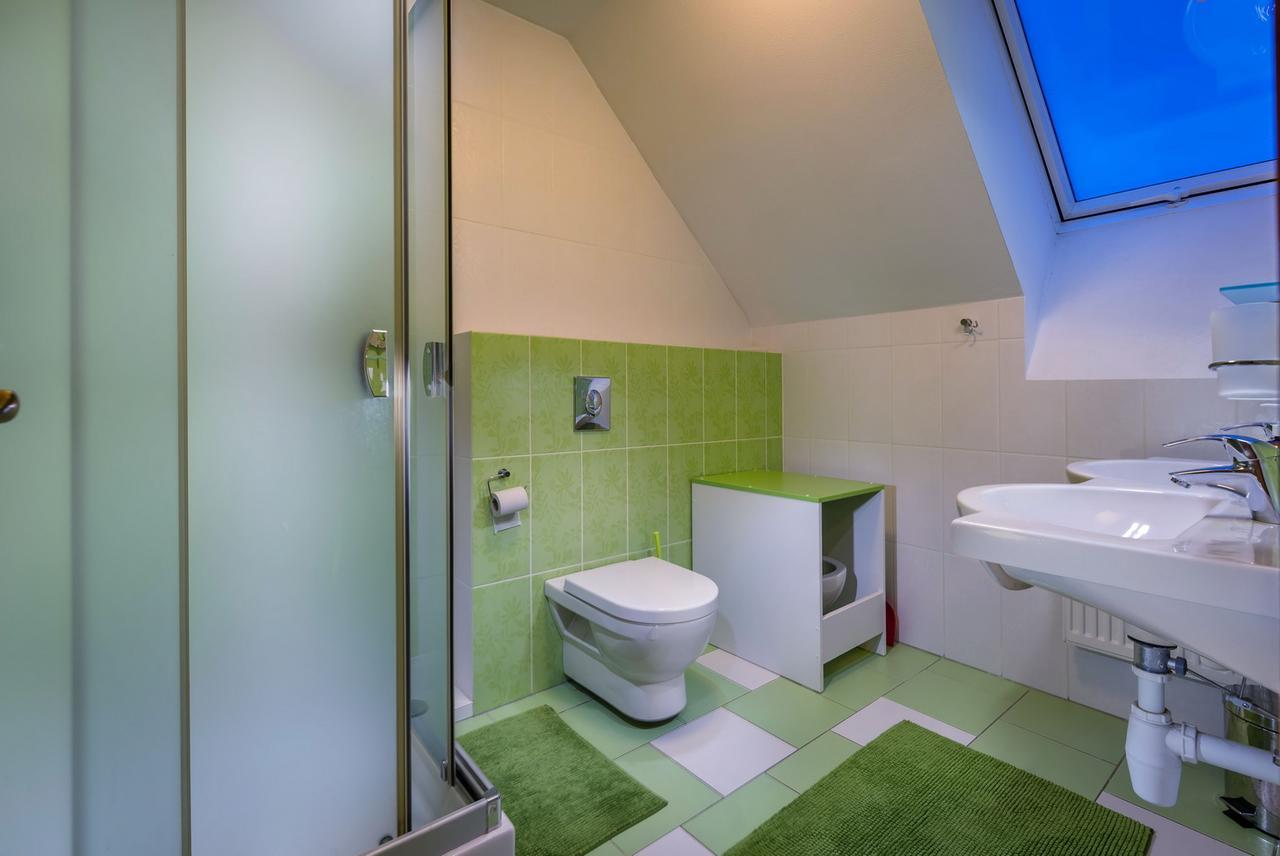 Guest House Privat Pod Lesom เปาชินา เลโฮตา ภายนอก รูปภาพ
